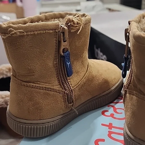 [Cat&Jack]  Toddler Arlo Boots - Picture 6 of 8